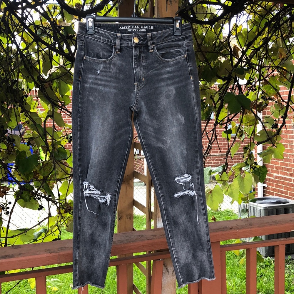 AMERICAN EAGLE HIGH-RISE JEGGING CROP